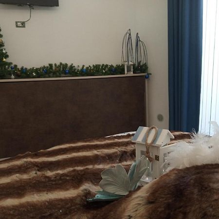 Acquazzurra Affittacamere Torre Lapillo Exteriör bild