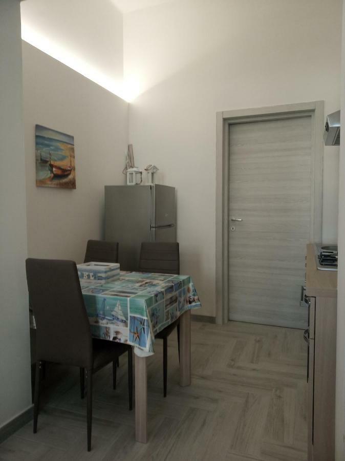 Acquazzurra Affittacamere Torre Lapillo Exteriör bild