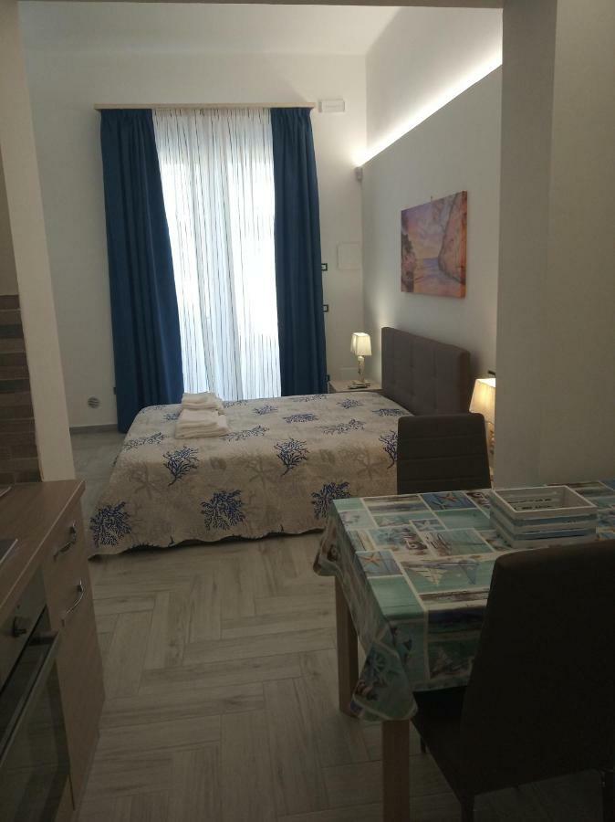 Acquazzurra Affittacamere Torre Lapillo Exteriör bild